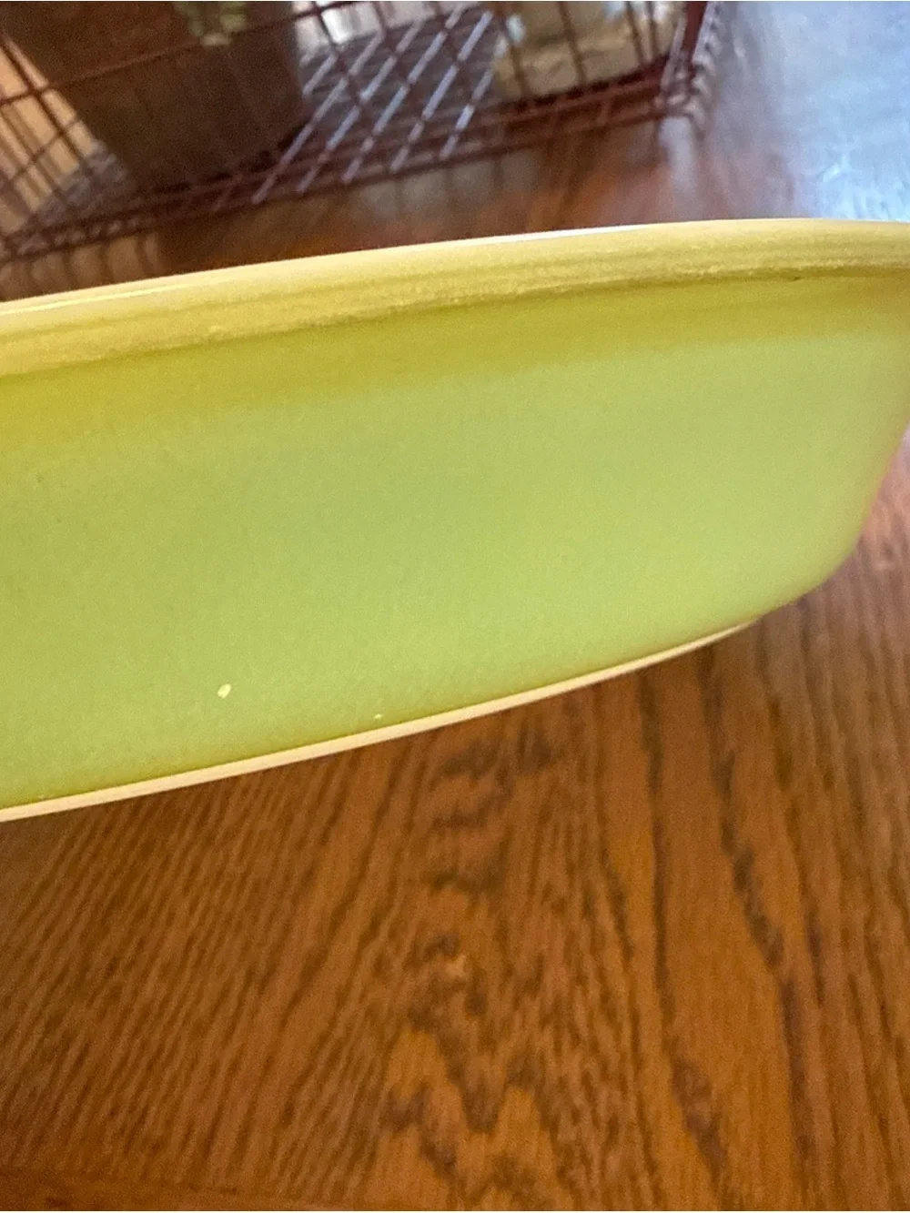 Vintage Pyrex Lime Green 909 Pie Plate 9 Inch